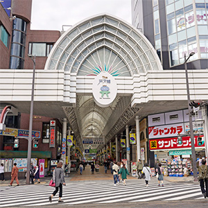 かごしま特産品市場「かご市」が店を構える天文館